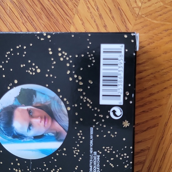 NWT Disney Star Wars Collector's Edition Mirror - Picture 7 of 7